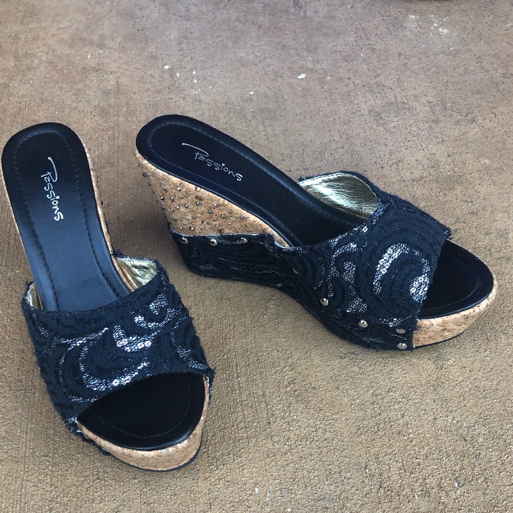Boutique wedges.